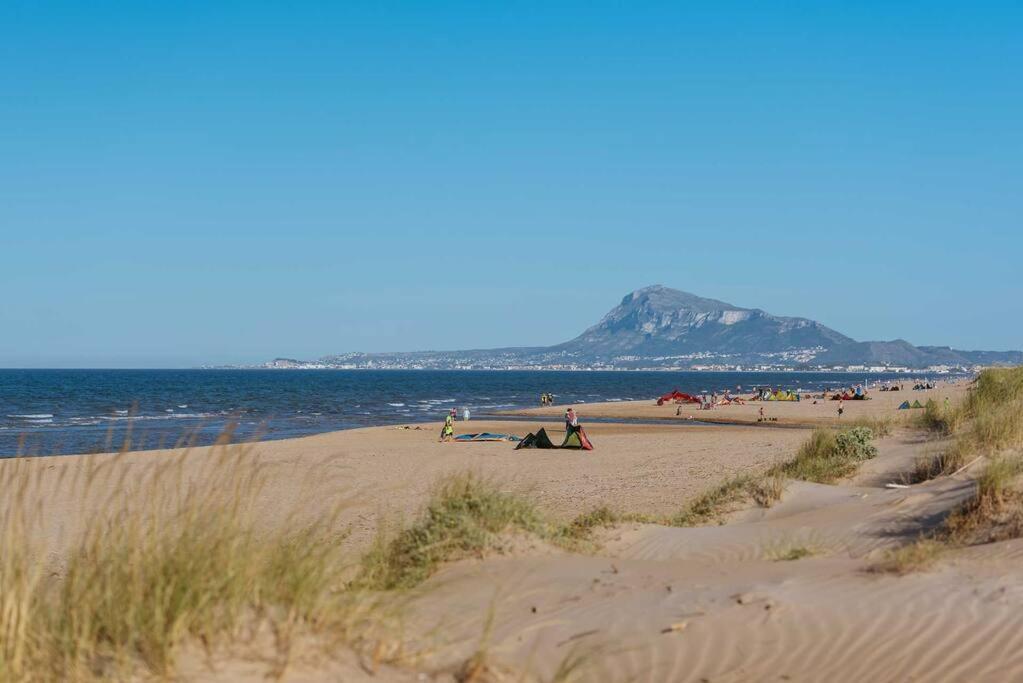 Apartamento Junto Al Mar Oliva Buitenkant foto